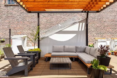 431 W Broadway #5N, New York, NY 10012