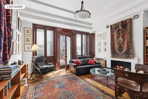 440 W End Ave #PHD, New York, NY 10024