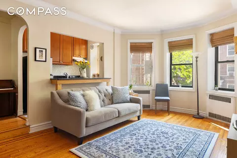 34-24 82nd St #2B, New York City, NY 11372