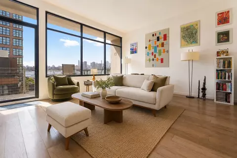 160 West St #PHC, Brooklyn, NY 11222