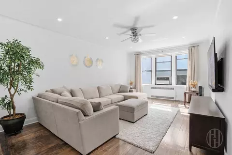 35-45 81st St #B5, New York City, NY 11372