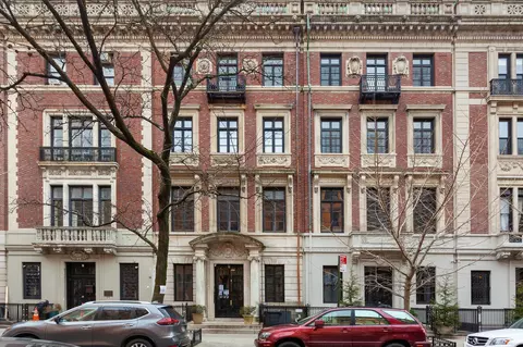 26 W 74th St #2-A, New York, NY 10023