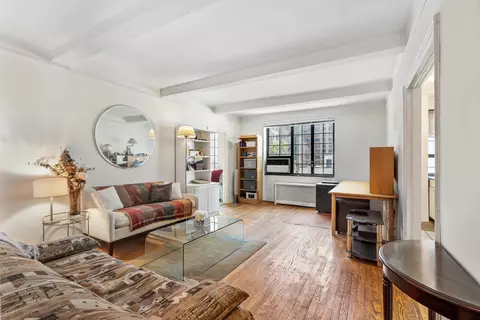 211 E 35th St #8G, New York, NY 10016