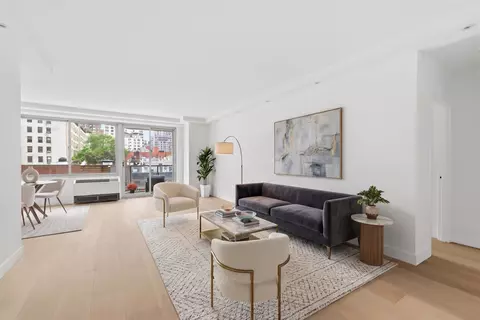 300 E 74th St #6-E, New York, NY 10021