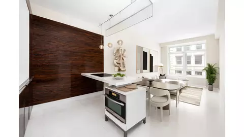 111 Fulton St #517, New York, NY 10038