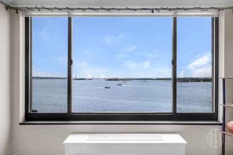 377 Rector Pl #10L, New York, NY 10280