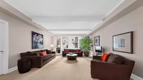 111 E 56th St #1202, New York, NY 10022