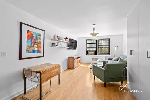 160 W 85th St #1A, New York, NY 10024