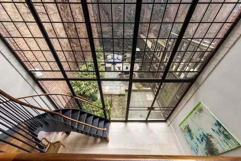 164 E 70th St, New York, NY 10021