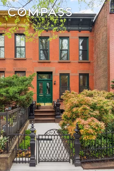 482 11th St, Brooklyn, NY 11215