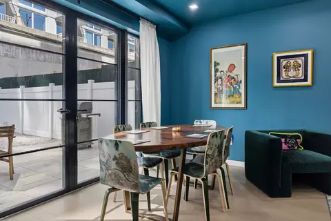 327 E 22nd St #THEAST, New York, NY 10010
