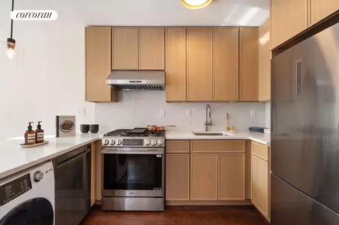 128 S 1st St #3B, Brooklyn, NY 11249