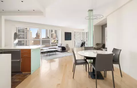 146 W 57th St #39D, New York, NY 10019