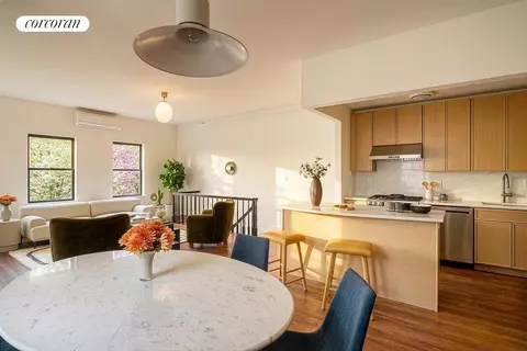 128 S 1st St #2A, Brooklyn, NY 11249