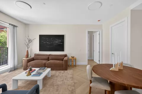 222 16th St #2B, Brooklyn, NY 11215
