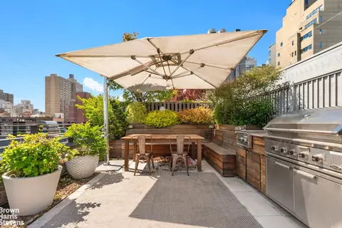 211 E 13th St #1H, New York, NY 10003