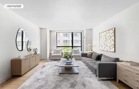 540 W 28th St #3D, New York, NY 10001