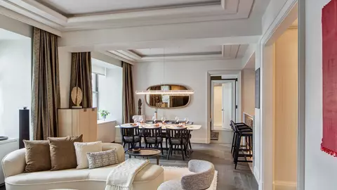 303 Park Ave #3911, New York, NY 10022
