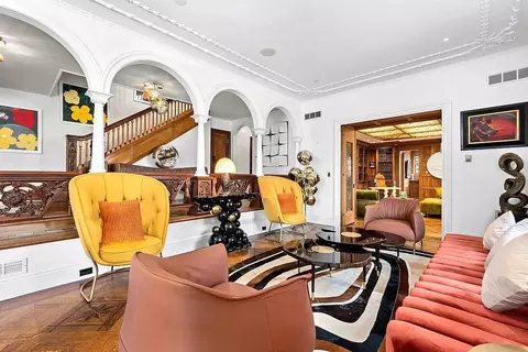 25 Riverside Dr, New York, NY 10023