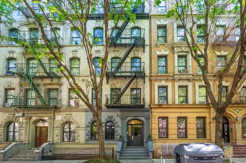 555 W 149th St #1, New York, NY 10031