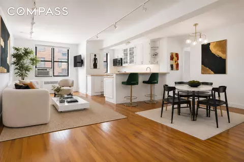 60 E 9th St #428, New York, NY 10003