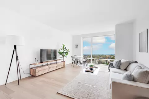 133 Beach 116th St #5J, New York City, NY 11694