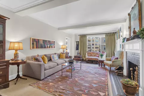 414 E 52nd St #10C, New York, NY 10022