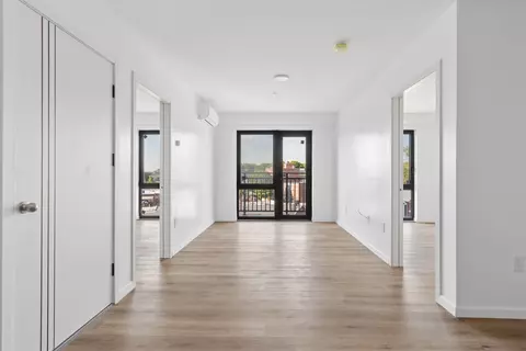 70-25 Queens Blvd #7J, New York City, NY 11377