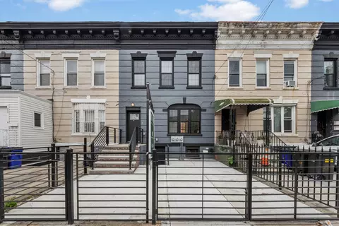 355 E 51st St, New York, NY 10022