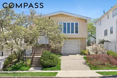 29 Athena Pl, Staten Island, NY 10314