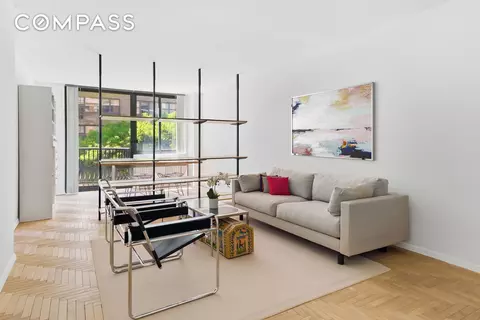 343 E 74th St #5H, New York, NY 10021