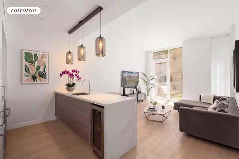 505 W 43rd St #9C, New York, NY 10036