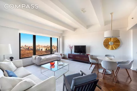 160 Central Park S #3903, New York, NY 10019
