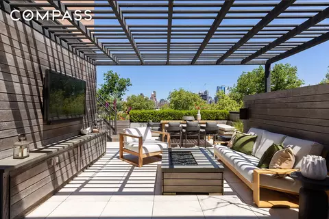 241 Carroll St #4, Brooklyn, NY 11231