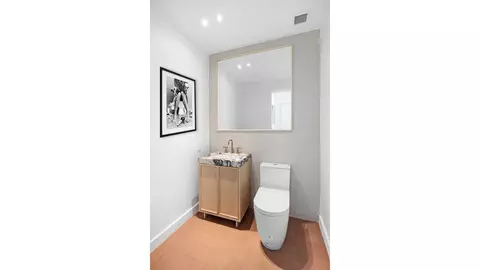 Bath - 109 Devoe St #GARDEN2, Brooklyn, NY 11211 photo 1 of 2