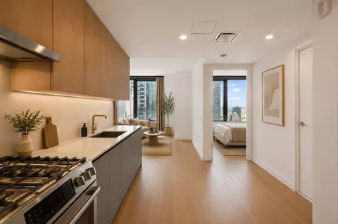 3 Court Sq #3305, New York City, NY 11101