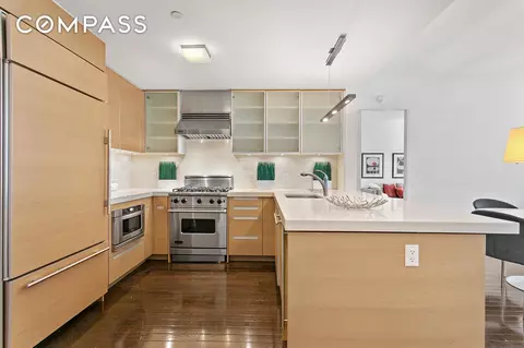 462 W 58th St #5A, New York, NY 10019