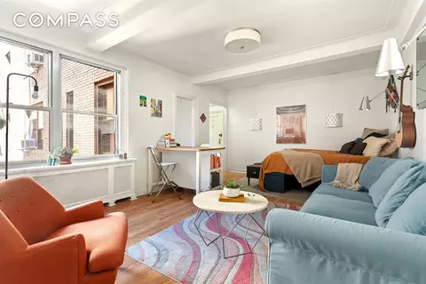 70 Remsen St #7F, Brooklyn, NY 11201