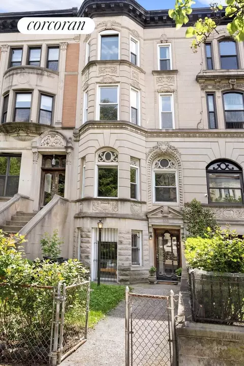 866 Prospect Pl, Brooklyn, NY 11216