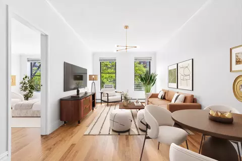 661 10th Ave #3C, New York, NY 10036
