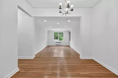 Living - 915 E 17th St #207, Brooklyn, NY 11230 photo 1 of 4