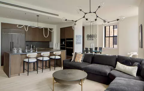 100 Barclay St #16A, New York, NY 10007