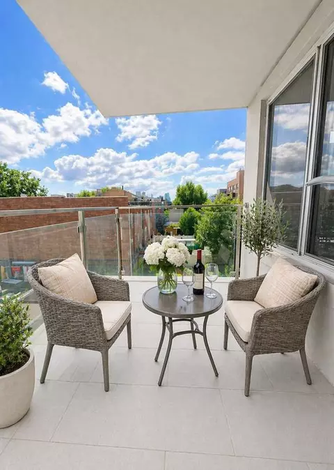 28-20 Astoria Blvd #404, New York City, NY 11102