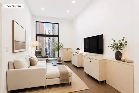 372 5th Ave #4M, New York, NY 10018