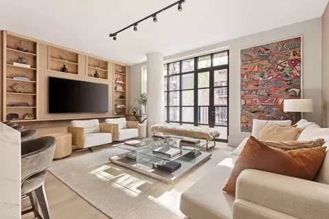 215 Sullivan St #3C, New York, NY 10012