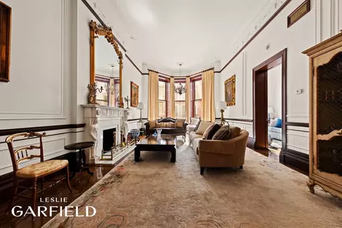9 E 63rd St, New York, NY 10065
