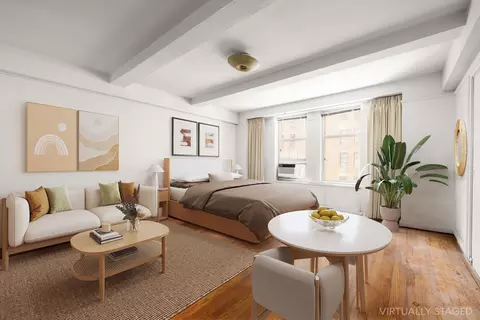 470 W 24th St #9F, New York, NY 10011