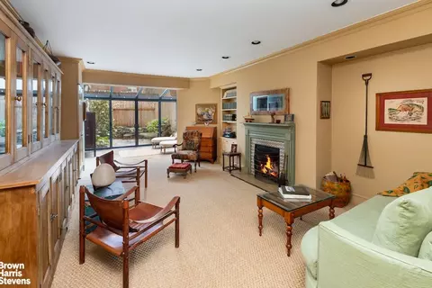 48 Gramercy Park N #1B, New York, NY 10010