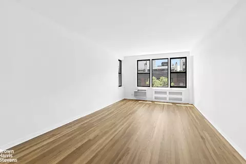 211 E 18th St #5E, New York, NY 10003