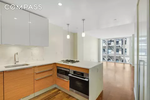 130 W 20th St #4B, New York, NY 10011